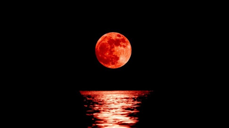 luna sangre.jpg