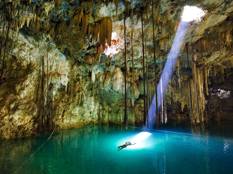 xkeken-cenote_13602_990x7421.jpg