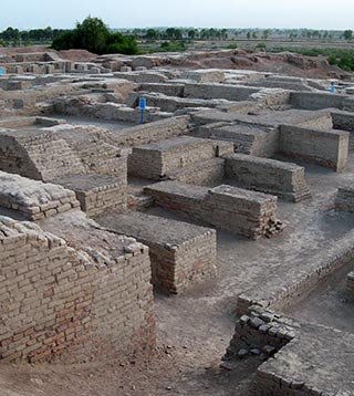 mohenjo-daro.jpg