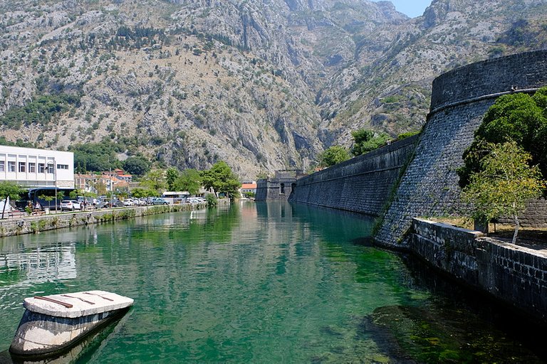 Kotor-north-DSCF2133-fs-steemit.JPG