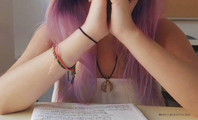 Mary studia.png