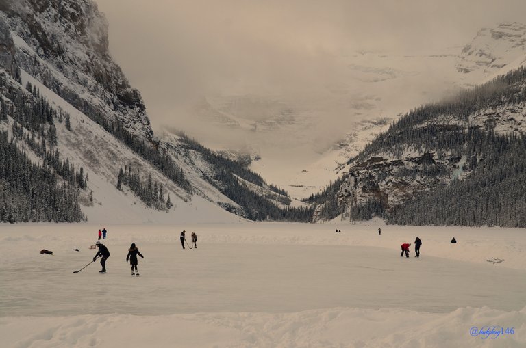 lake louise2.jpg