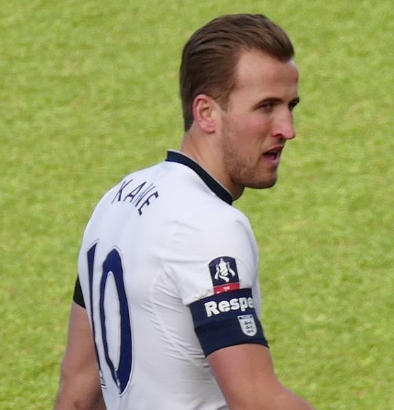 575px-Harry_Kane_(24685589756)_(cropped).jpg