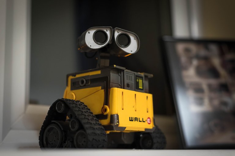 wall-e-933315_1920.jpg