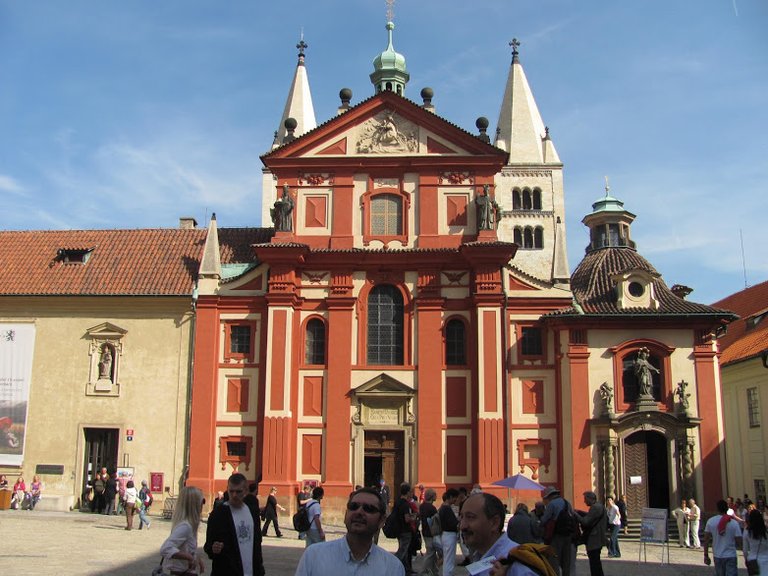 Prague4 - St Geoges Basilica.jpg