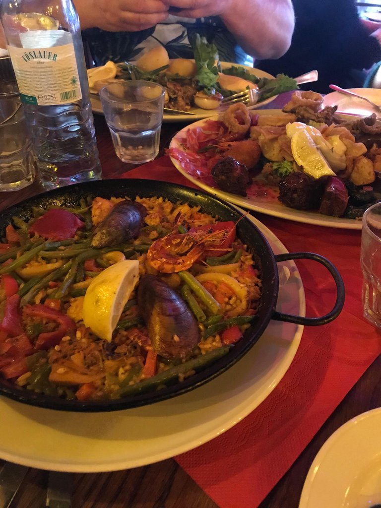 Paella.jpg