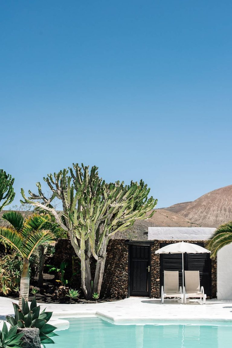 swimming-pool-at-Finca-Malvasia-lanzarote-canary-islands-spain-conde-nast-traveller-1nov16-ana-lui.jpg