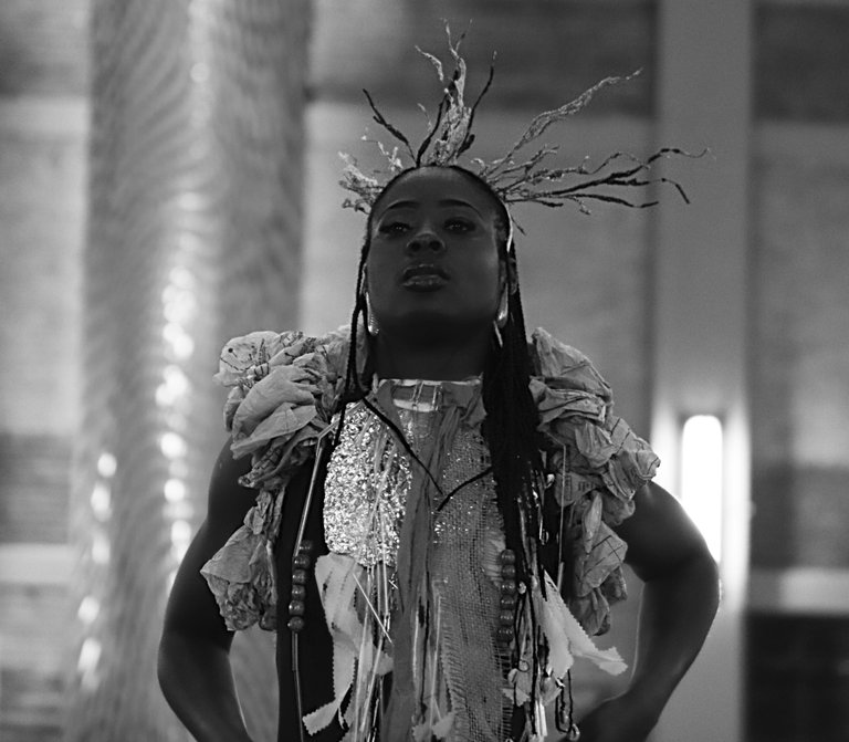 FashZulu3B&W copy.jpg