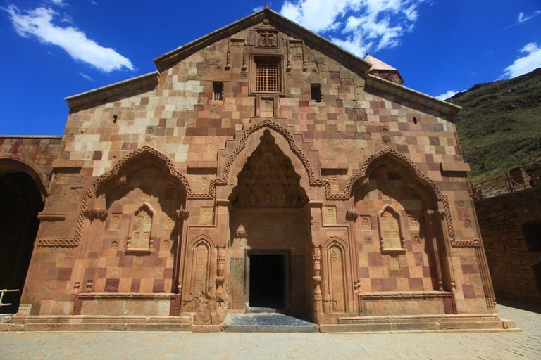 church architecture iran .jpg