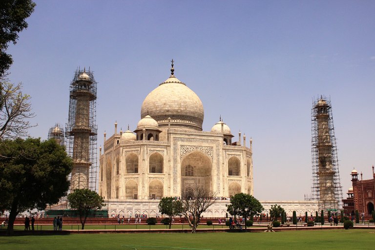 taj-2384356_1920-1.jpg