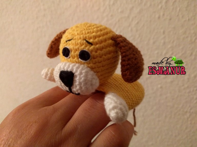 dog crochet amigurumi key pendant