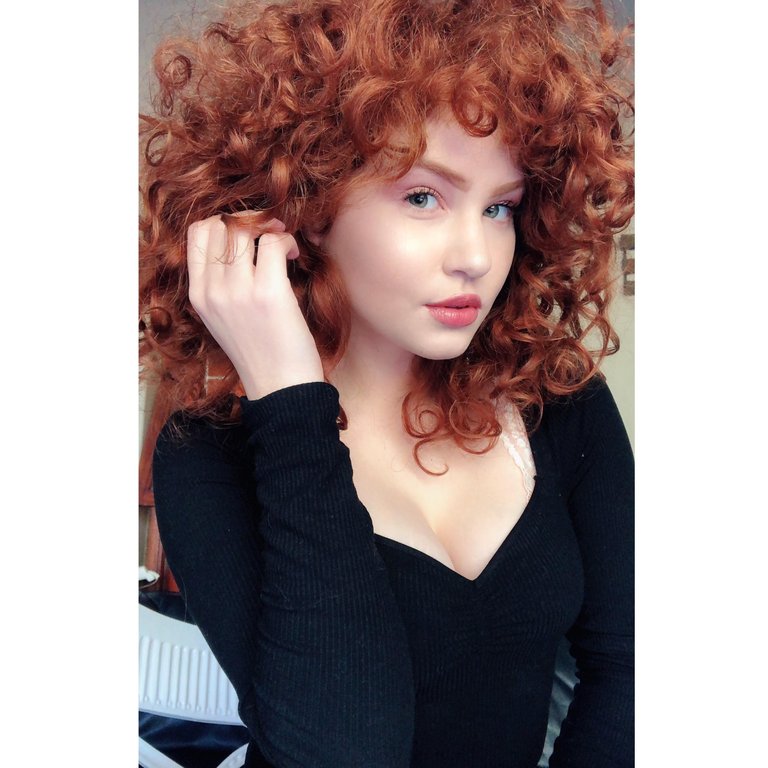 CurlyGirl.jpg