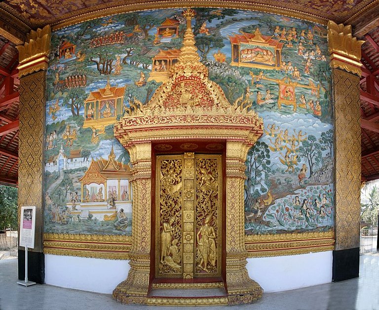 800px-Luang_Prabang-Wat_Ho_Xiang-04-gje.jpg