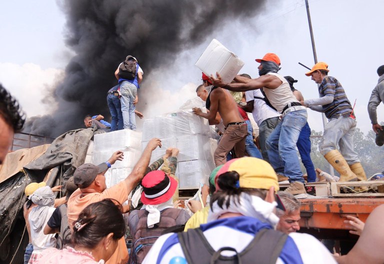 Médicos-Unidos-de-Venezuela-rechazo-violencia-estado-ayuda-humanitaria-23-febrero.jpg