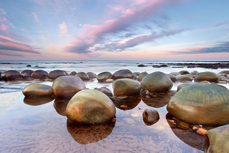 Bowling-Ball-Beach-California.jpg