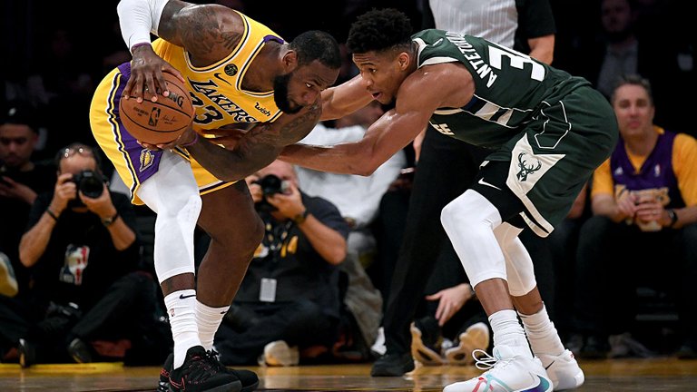 lebron-vs-giannis-030720-getty-ftrjpg_1sv0z2myekln1mmqcs9uvv206.jpg