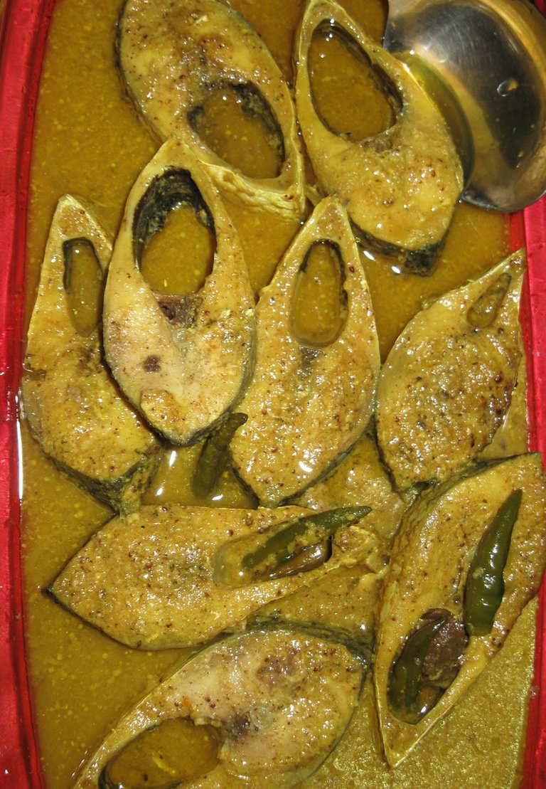 Smoked_Hilsa_cooked_with_Mustard_seeds.jpg