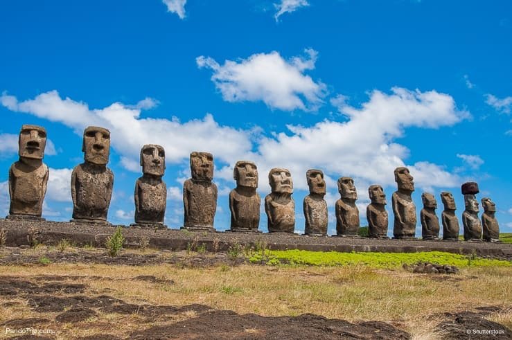 Moais-in-Ahu-Tongariki-Easter-island-Chile.jpg