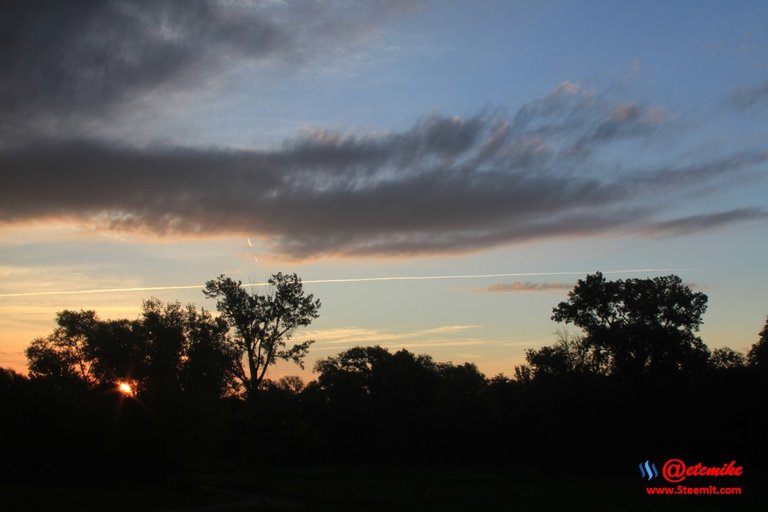 sunrise morning dawn clouds skyscape landscape SR0057.JPG