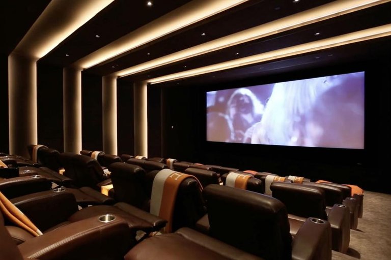 sala de cine casa.jpeg