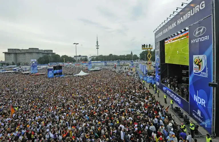 Football-Viewing-Center.jpg