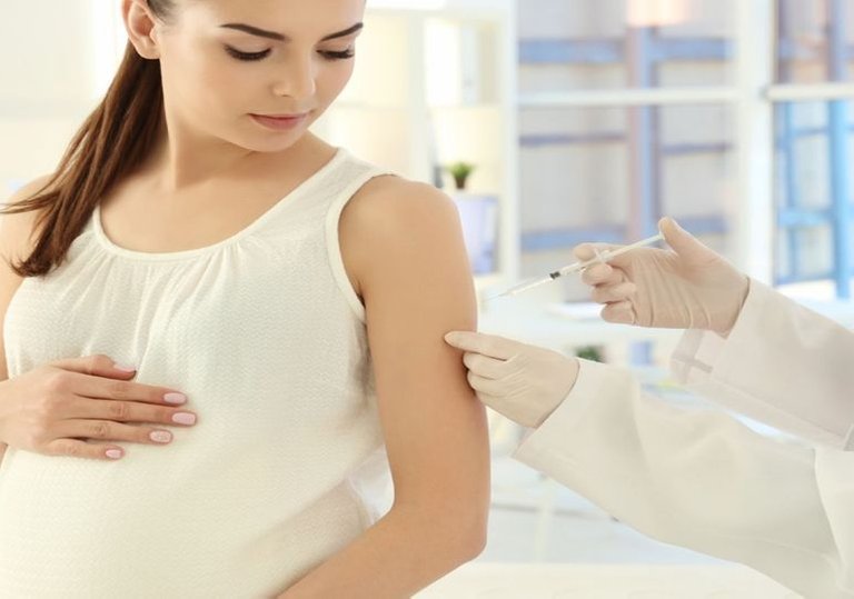 Influenza-vaccine-reduces-the-risk-of-flu-hospitalization-in-pregnant-women 2.jpg