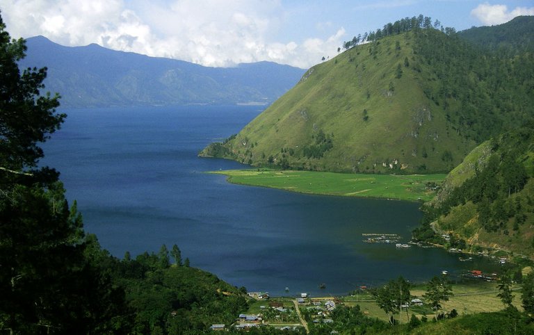 danau-laut-tawar.jpg