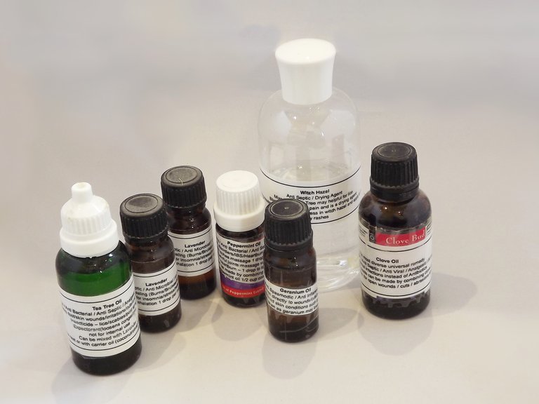 PREPPER ESSENTIAL OILS LABELLING-PVUK.JPG