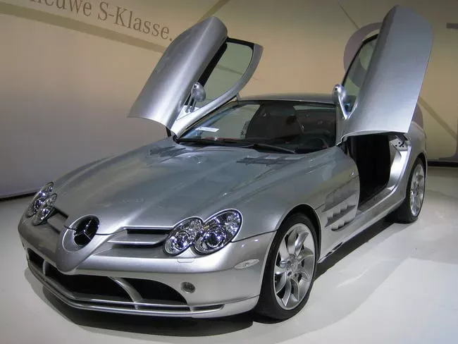 mercedes-benz-slr-mclaren-automobile-models-photo-1.webp