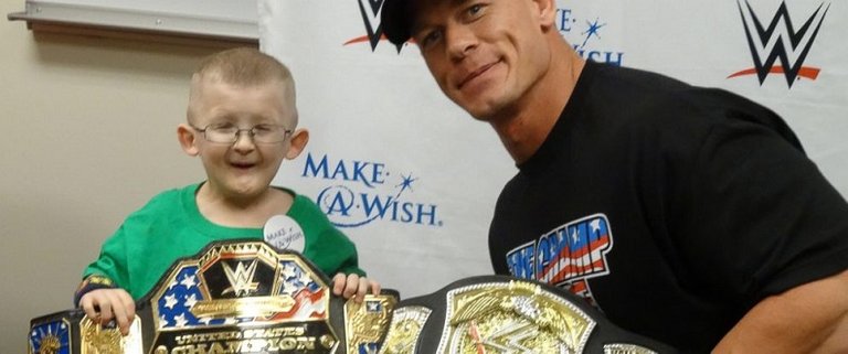 HT_Giovanni_john_cena_mm_150715_12x5_992.jpg