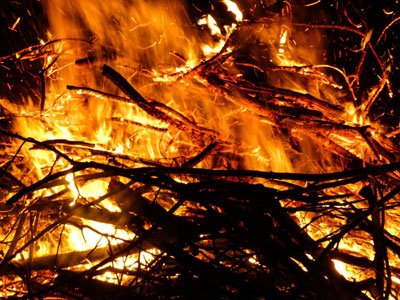 fire_easter_fire_flame_easter_campfire_blaze_conflagration_wood_fire-1202807-.jpg