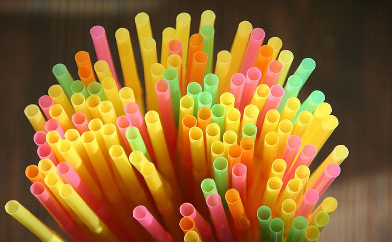 straws.jpg