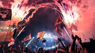 _102093656_fest_glasto_bbc.jpg