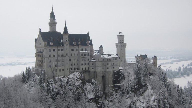 neuschwanstein-274884_960_720.jpg