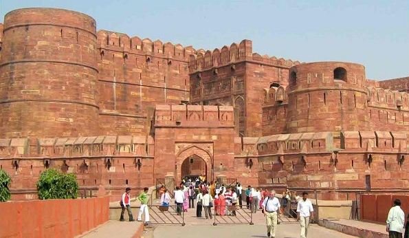 agra-fort.JPG