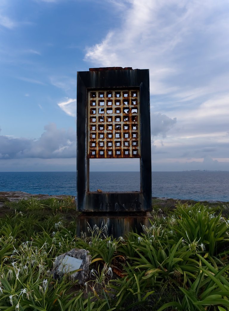 jessicaoutside.com-P8200164-art-sculpture-punta-sur-isla-mujeres-1200-85.jpg