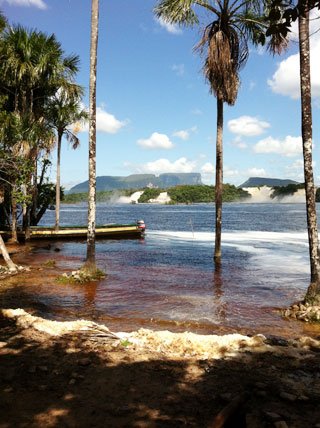 laguna-canaima-venezuela-01.jpg