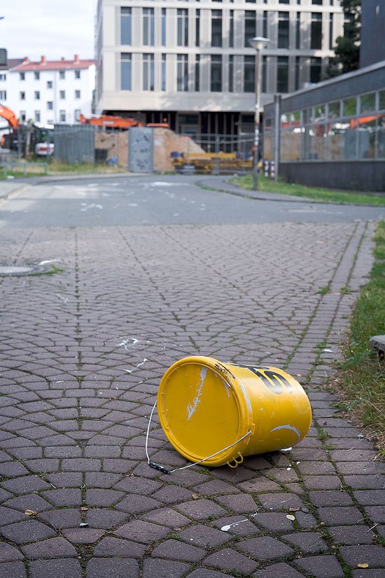 Jimmy Bucket #GooglyEyes the bucket that started it image eyebombing by @fraenk