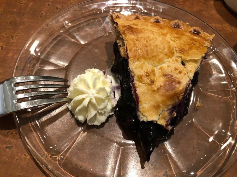 blueberry pie.jpg