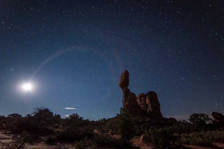 Arches moon loop.jpg