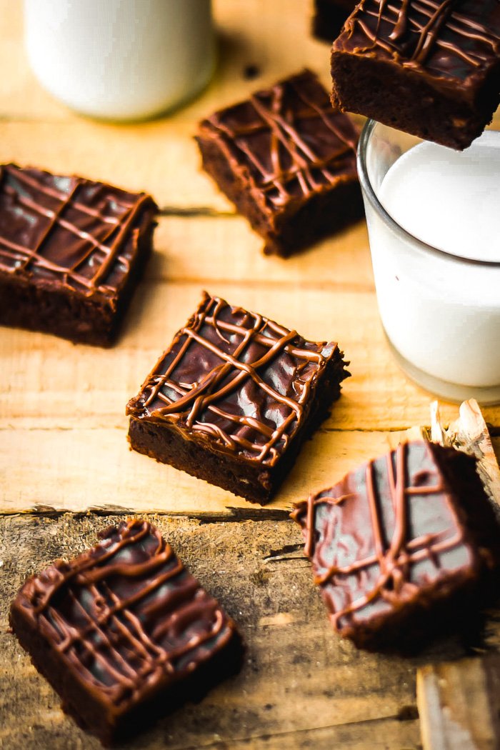 Extra Dark Chocolate Chunk Brownies & Nutella Fudge Frosting-2.jpg