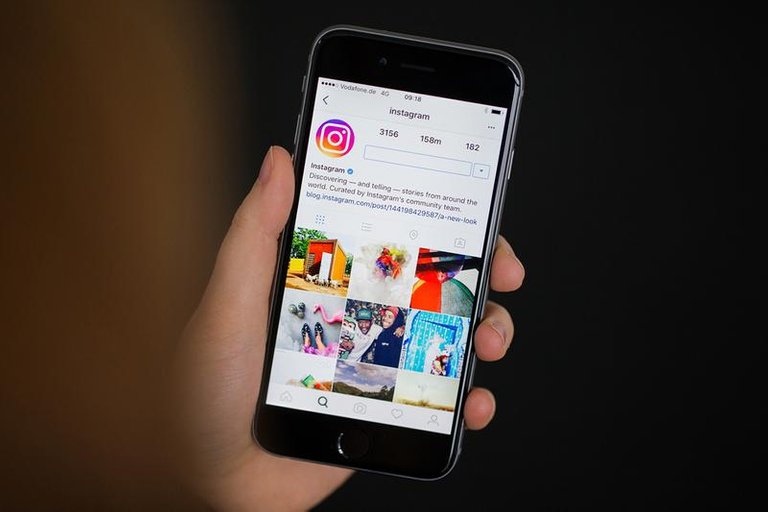 https___hypebeast.com_image_2019_10_instagram-follow-feature-removal-1.jpg