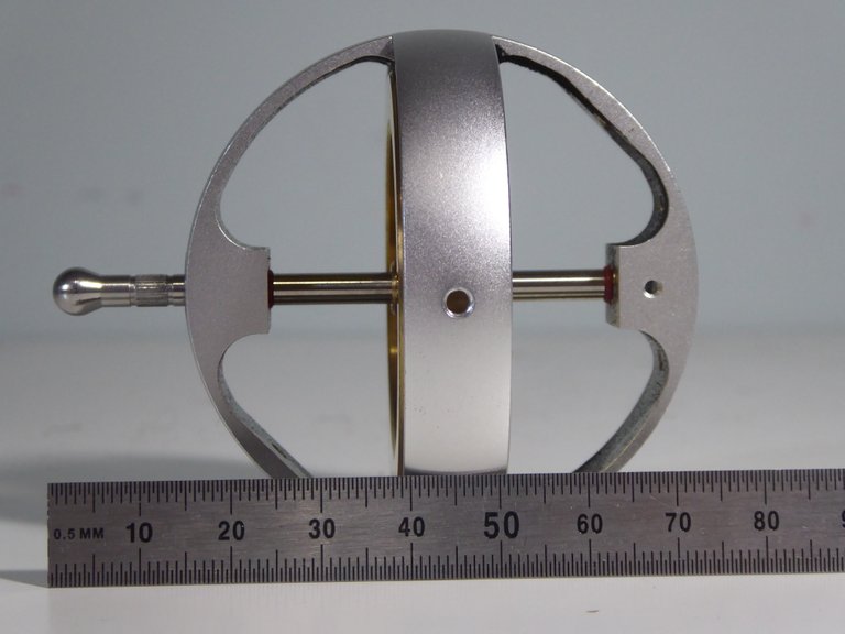 Gyroscope 45 mm from Stem to COM.JPG