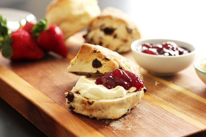 scones-with-jam-and-cream.jpg