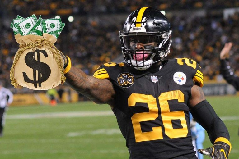 LeVeon Bell Money Bag.jpg