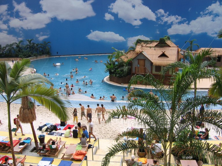 tropicalisland_05.JPG