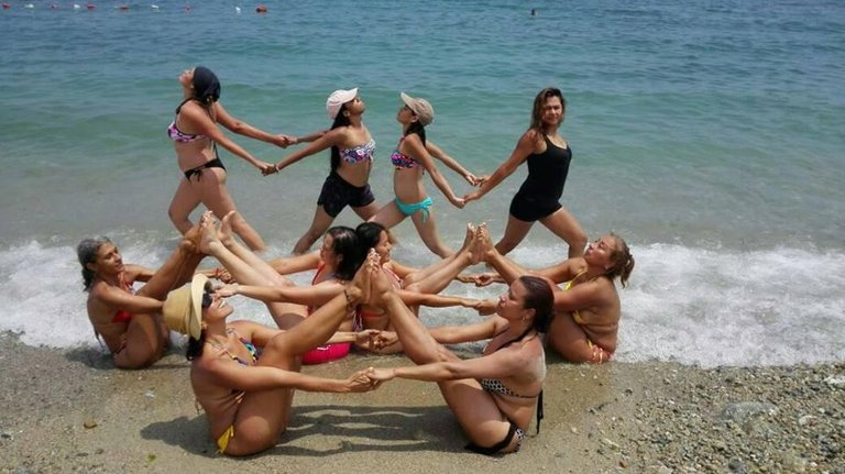 Yoga en la playa 3.jpg