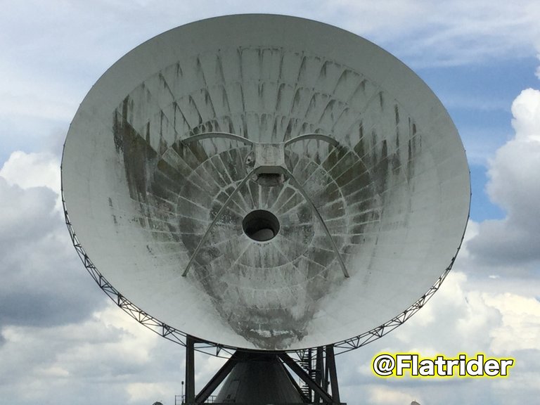 Sat Dish 1.JPG