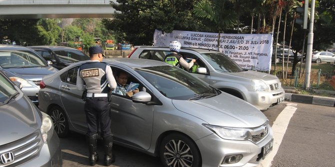 sandiaga-minta-maaf-ganjil-genap-diperluas-demi-asian-games-perbaiki-udara-di-dki.jpg