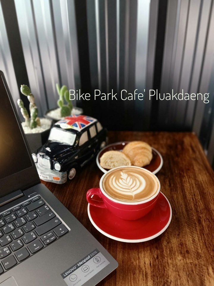 Bike Park Cafe' Pluakdaeng 4.jpg